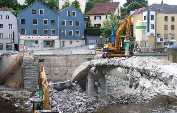 Rückbau der Ilzbrücke in Passau
